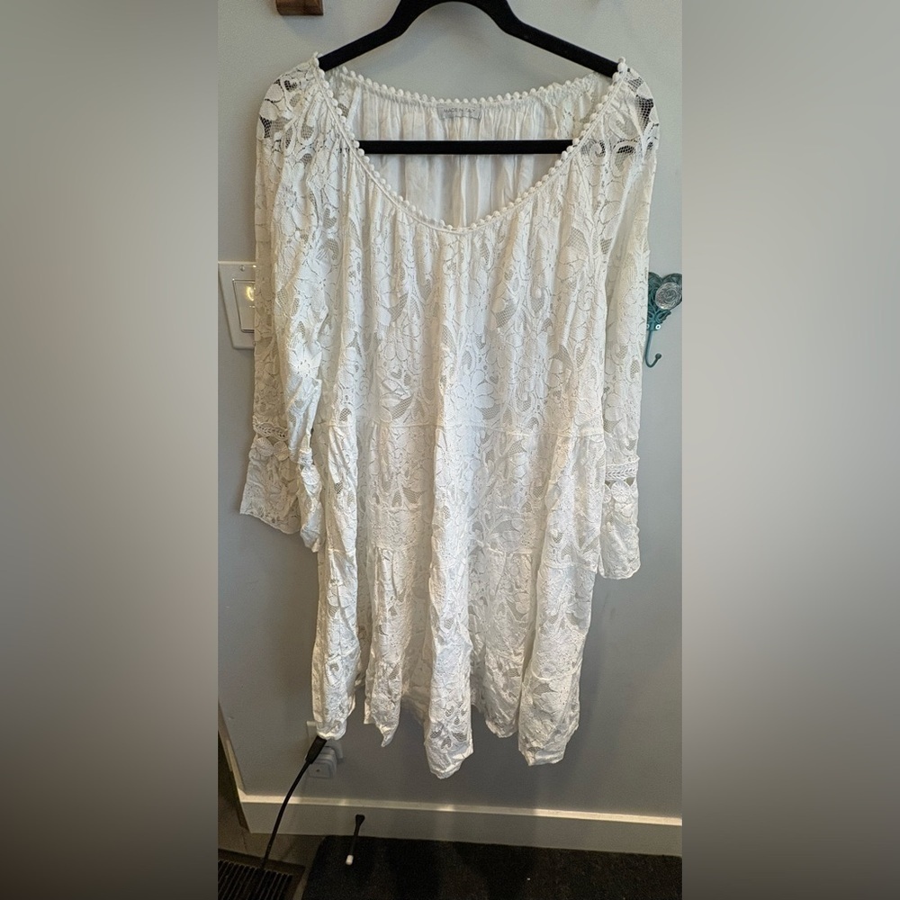 Elegant White Lace Women's Dress